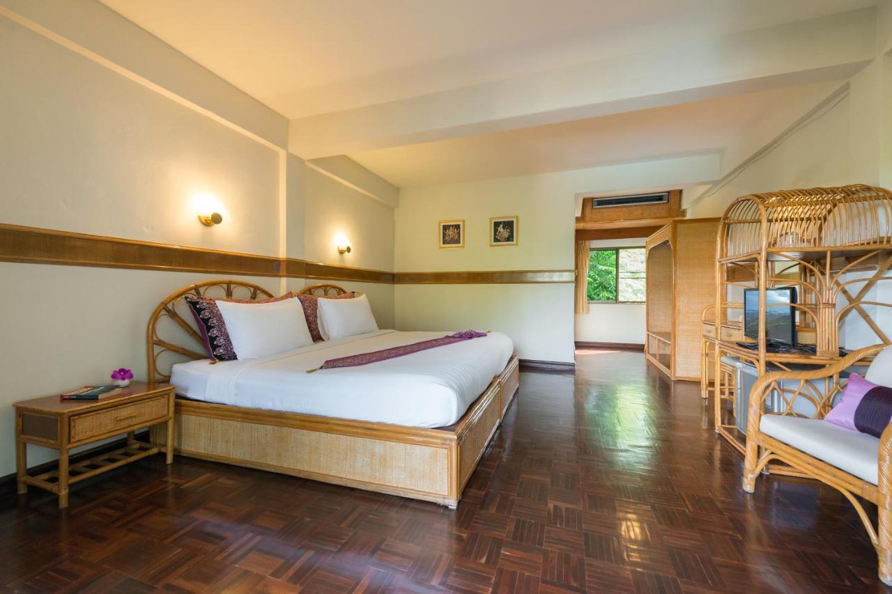 Pen Villa Hotel, Surin Beach - Sha Extra Plus Ngoại thất bức ảnh